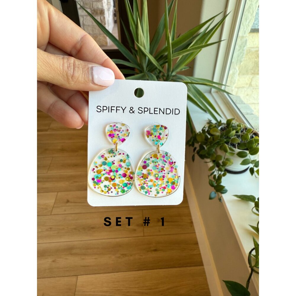 🍒 2/$20 - Confetti Acrylic Statement Earrings - Picture 3 of 8